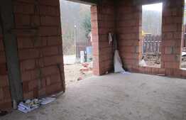 Duplex de vanzare, 116 mp utili, teren de 200 mp, semifinisat!