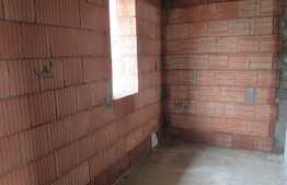 Duplex de vanzare, 116 mp utili, teren de 200 mp, semifinisat!