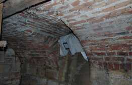 Vanzare casa, 272 mp, 302 mp teren, zona centrala!