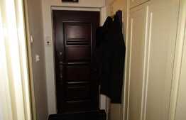 De vanzare garsoniera, 29 mp, decomandata, etaj intermediar, zona Mc Donalds