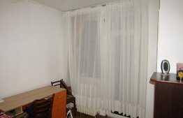 De vanzare garsoniera, 29 mp, decomandata, etaj intermediar, zona Mc Donalds