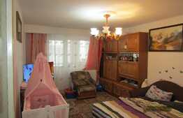 Apartament 3 camere, 68 mp, decomandat, zona strazii Parang