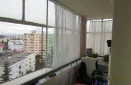 Apartament 3 camere, 68 mp, decomandat, zona strazii Parang