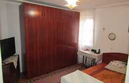 Apartament 3 camere, 68 mp, decomandat, zona strazii Parang