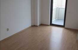 Apartament 4 camere,98 mp utili, terasa de 45 mp, 2 locuri de parcare