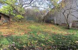 Apartament in casa, de 100 mp, 3 camere, teren de 978 mp, zona strazii Eremia Grigorescu