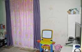 Apartament 3 camere decomandate,84 mp utili,loc de parcare si boxa,zona Campului