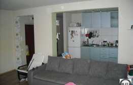 Apartament 3 camere decomandate,84 mp utili,loc de parcare si boxa,zona Campului