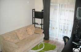 Apartament 3 camere decomandate,84 mp utili,loc de parcare si boxa,zona Campului