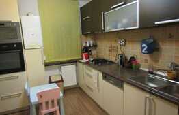 Apartament 4 camere, 95 mp, sistem de alarma, zona strazii Bucuresti