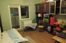 Apartament 4 camere, 95 mp, sistem de alarma, zona strazii Bucuresti