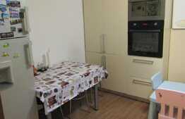 Apartament 4 camere, 95 mp, sistem de alarma, zona strazii Bucuresti