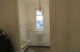 Apartament 2 camere, 38.5 mp, etaj intermediar, zona Piata Hermes