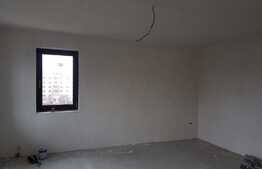 Imobil nou, 350 mp, pretabil clinica, gradinita, birouri, zona Hotelului Onix