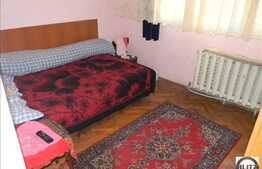 Apartament 4 camere, decomandat, 81 mp utili, cu boxa la subsol, zona Pritax