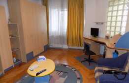 Garsoniera de inchiriat, 40 mp, decomandata, zona strazii Observatorului