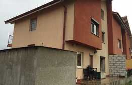 Triplex de vanzare, 180 mp utili, 250 mp teren, zona Lidl!