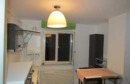 Apartament 3 camere, decomandat, 65 mp, parcare, boxa la subsol, zona Nora