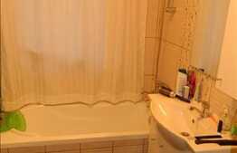 De vanzare apartament cu 2 camere, dispus pe 2 nivele , cu scara interioara