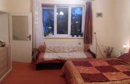 Apartament 3 camere, 77 mp, gradina de 129 mp, parcare, boxa, zona strazii Horea