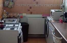 De vanzare 2 camere, 52 mp, boxa, zona Casa Radio