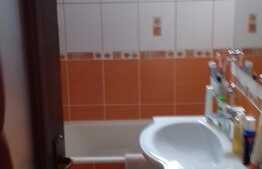 De vanzare 2 camere, 52 mp, boxa, zona Casa Radio