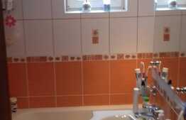 De vanzare 2 camere, 52 mp, boxa, zona Casa Radio