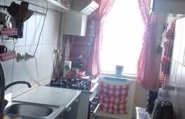 Apartament 2 camere, 57 mp, decomandat, boxa la subsol, zona Petrom