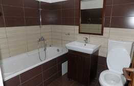 Garsoniera de inchiriat, 34 mp, prima inchiriere, loc de parcare, zona strazii Florilor!