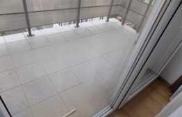 Garsoniera de inchiriat, 34 mp, prima inchiriere, loc de parcare, zona strazii Florilor!