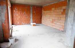 Triplex de 118 mp utili, teren de 120 mp!