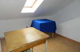 Apartament 4 camere, 90 mp, 3 parcari, zona strazii Bucuresti