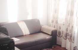 Apartament 2 camere, 46 mp, etaj intermediar, boxa, zona Piata Hermes