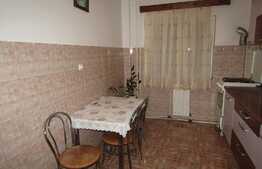 Apartament 3 camere, 70 mp, decomandat, parcare, zona strazii Aurel Vlaicu