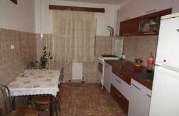 Apartament 3 camere, 70 mp, decomandat, parcare, zona strazii Aurel Vlaicu