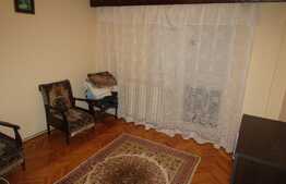 Apartament 3 camere, 70 mp, decomandat, parcare, zona strazii Aurel Vlaicu