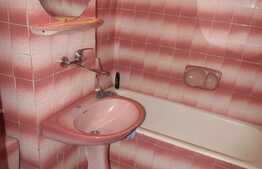 Apartament 3 camere, 70 mp, decomandat, parcare, zona strazii Aurel Vlaicu