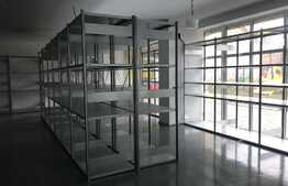  Spatiu cu vitrina de 25 ml, semicentral