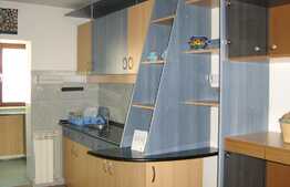 Apartament 3 camere, 70 mp, decomandat, modern, zona Iulius Mall