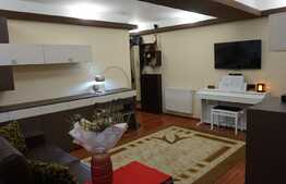 De vanzare 2 camere, 44 mp., parcare, boxa, zona Restaurant Roata