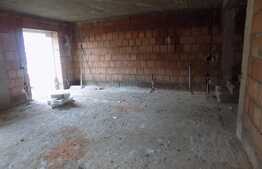 Vanzare duplex de 124 mp utili, teren de 200 mp! Zona de case!