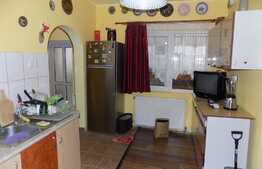 Apartament cu 1 camera, 45 mp, terasa 40 mp, parcare, zona strazii Artelor