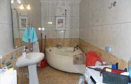 Apartament cu 1 camera, 45 mp, terasa 40 mp, parcare, zona strazii Artelor