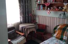 4 camere, 80 mp, decomandat, boxa la subsol,etaj intermediar, zona strazii Grigore Alexandrescu