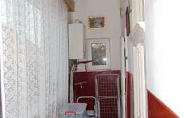 Vanzare casa individuala, 62 mp, 615 mp teren, zona de case