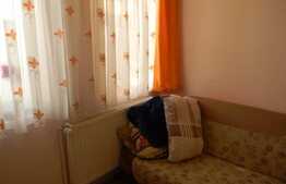 Vanzare casa alipita, 100 mp utili, 325 mp teren, zona linistita