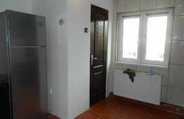 Apartament 2 camere, decomandat, 52 mp, 2 parcari, zona Spitalul de Recuperare