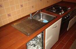 Apartament  4 camere, 130 mp, garaj, terasa 25 mp, boxa, zona Hotel Napoca