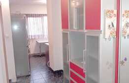 Apartament 2 camere, 53 mp, decomandat, parcare, boxa, zona Iulius Mall