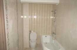 De vanzare apartament spatios, 3 camere, 70 mp! Zona Vivo!